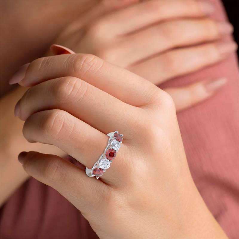 A guide to fancy coloured diamonds